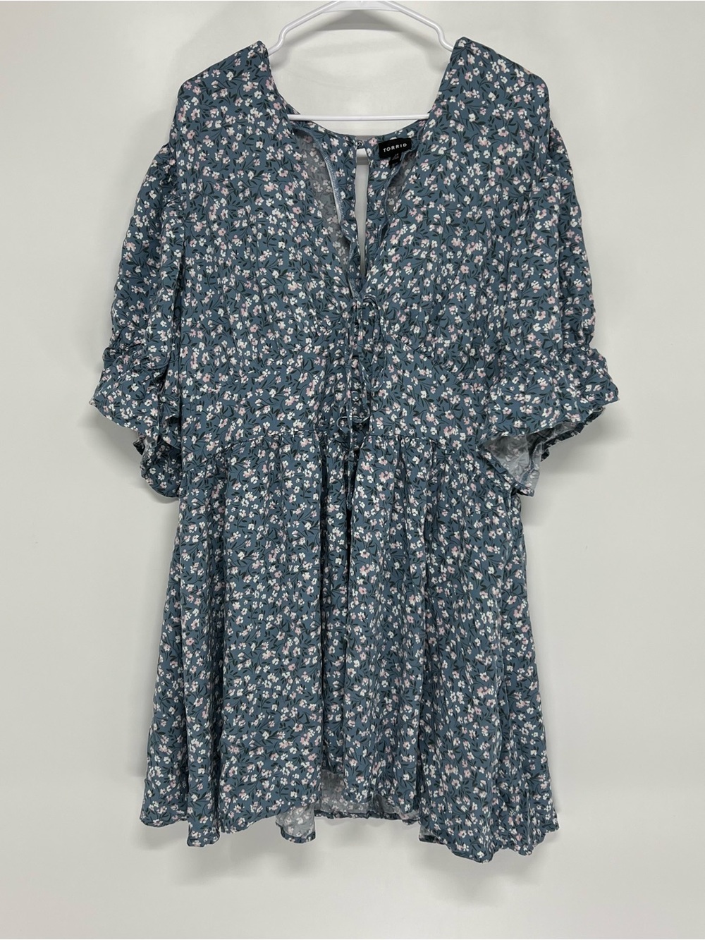 Torrid women’s floral mini dress size 24